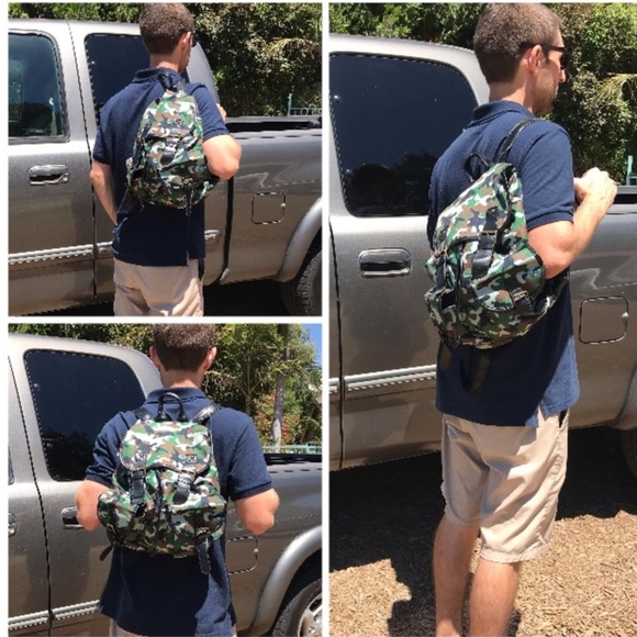 Camo Green Backpack - Picture 3 of 9